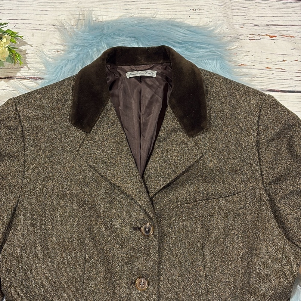 Vintage Burberry Burberry's Wool Velvet Collared Blazer - Picture 10 of 10